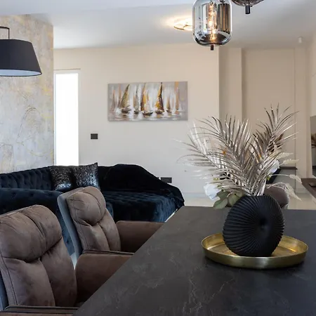 Carolea וילה קריקווניצה