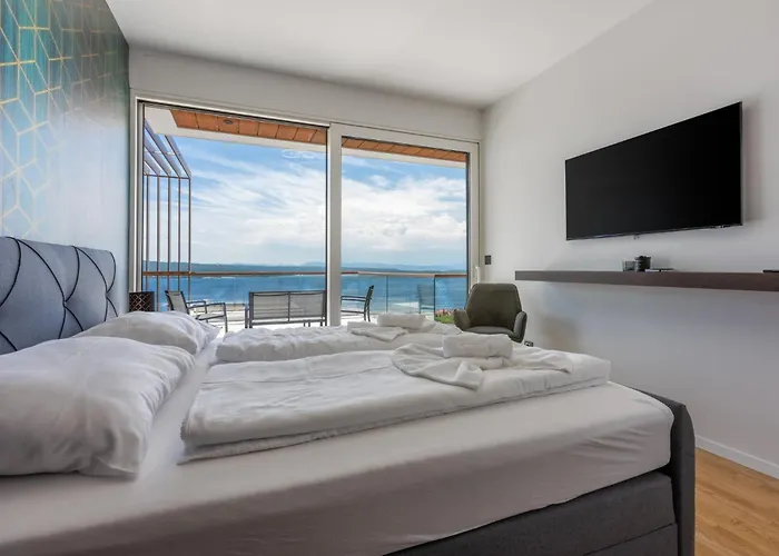 Carolea * Crikvenica